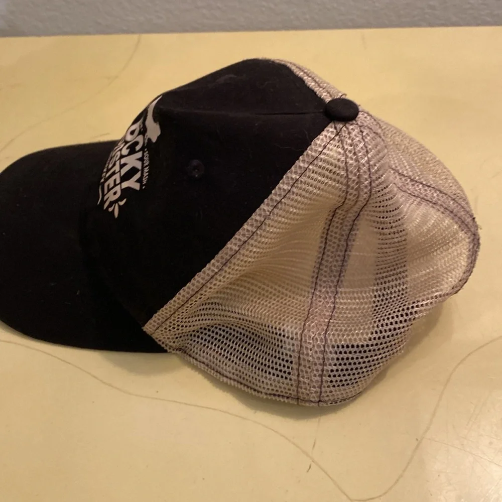 Lucky Rooster VTG Whiskey SnapBack Baseball Cap. O/S.‎  Black w/Beige Mesh.